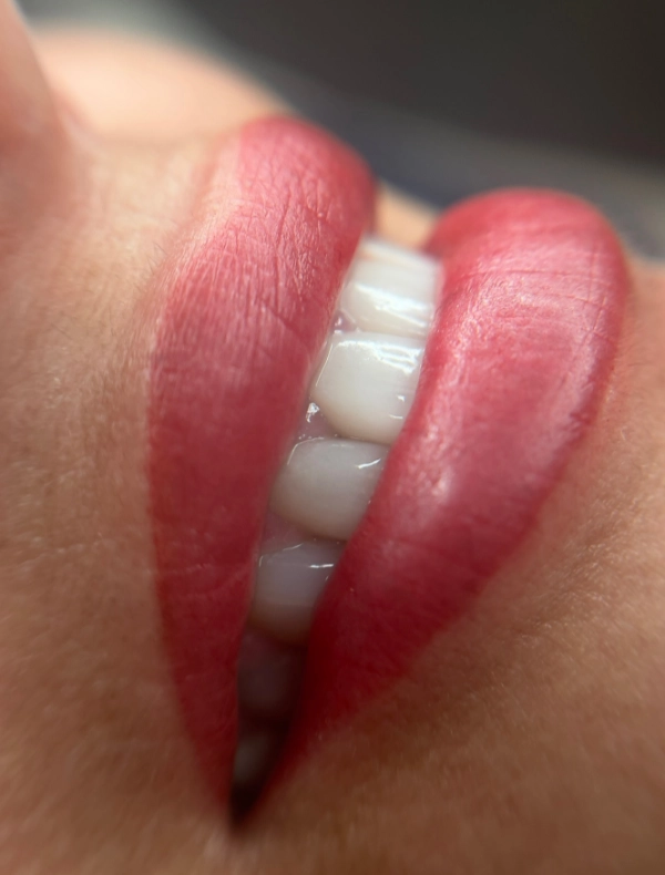 Permanent Make-Up für Augenlider